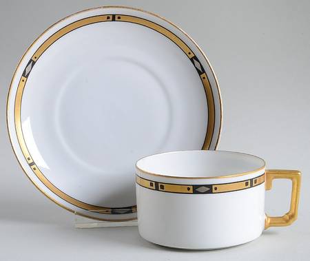 Norma Flat Cup & Saucer Set