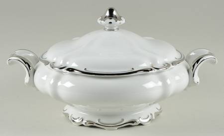 Platinum Baroque Round Covered Vegetable