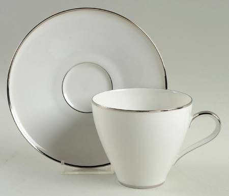 Platinum Band Flat Cup & Saucer Set