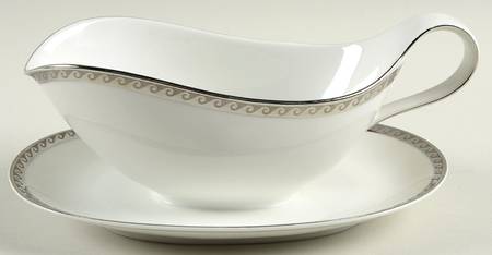 Platinum Wave Gravy Boat with Attached Underplate