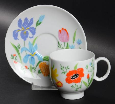 Primavera Footed Cup & Saucer Set