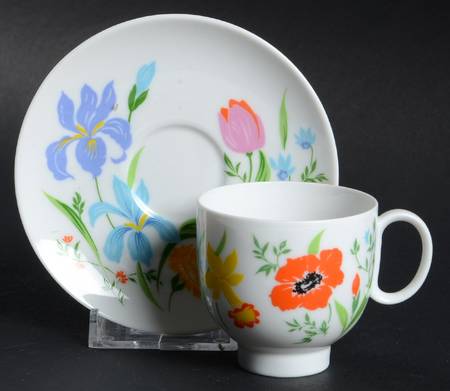 Primavera Footed Demitasse Cup & Saucer Set