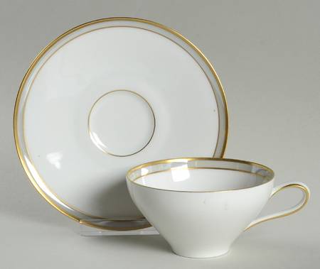 Prominenz Flat Cup & Saucer Set
