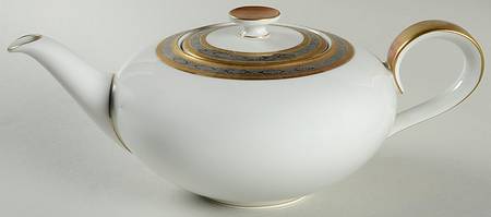 Regal Teapot & Lid