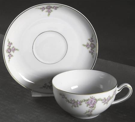 Rosalinda Flat Cup & Saucer Set