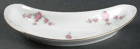 Rosalinda Crescent Salad Plate