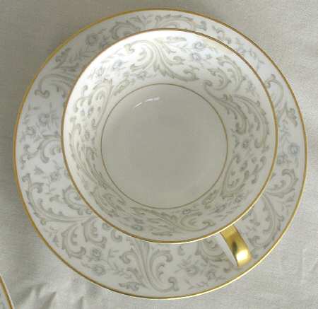Serenade Footed Cup & Saucer Set