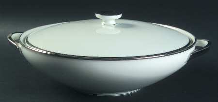 Simplicity Round Covered Vegetable by Heinrich - H&C