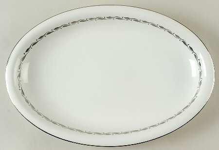 Silver Wreath 14" Oval Serving Platter