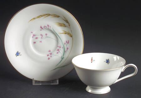 Sommer (Coupe, Smooth, Gold Trim) Flat Cup & Saucer Set