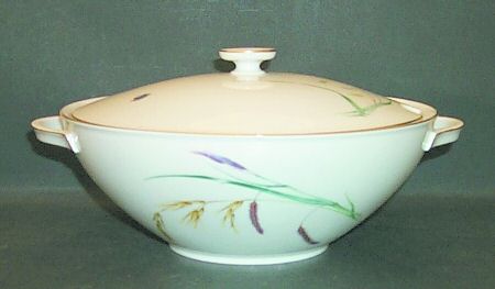 Sommer (Coupe, Smooth, Gold Trim) Tureen & Lid