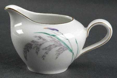 Sommer (Coupe, Smooth, Gold Trim) Creamer