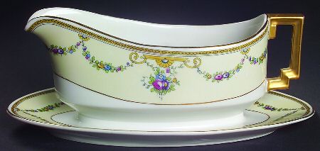 Stratford Gravy Boat with Attached Underplate