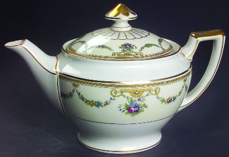 Stratford Teapot & Lid
