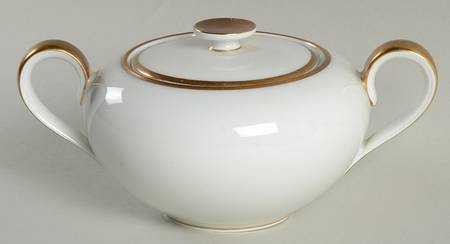 Tudor Sugar Bowl & Lid