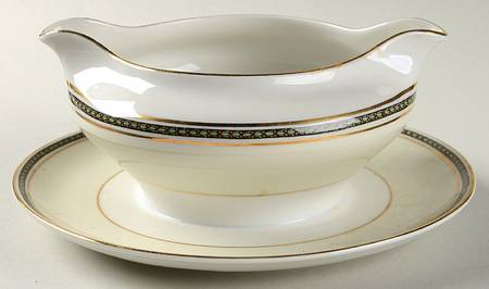 Victoria (Tulips, Dots) Gravy Boat with Attached Underplate
