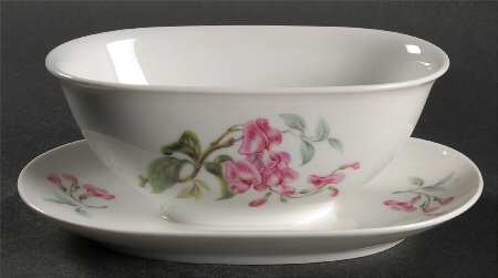 Wisteria Gravy Boat with Attached Underplate