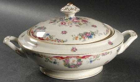 Clairette Round Covered Vegetable