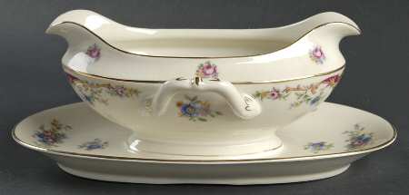 Clairette Gravy Boat with Attached Underplate