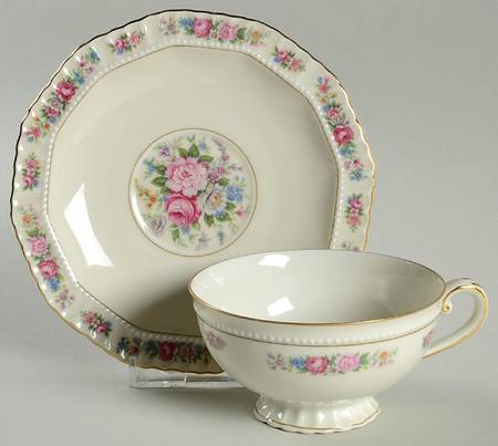 HCZ1 Footed Cup & Saucer Set