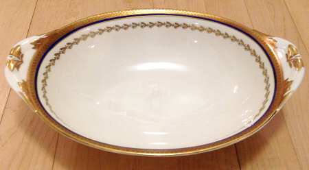 La Reine 10" Oval Vegetable Bowl