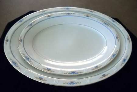 Norma 14" Oval Serving Platter