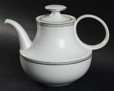 Bavarian Countess Teapot & Lid