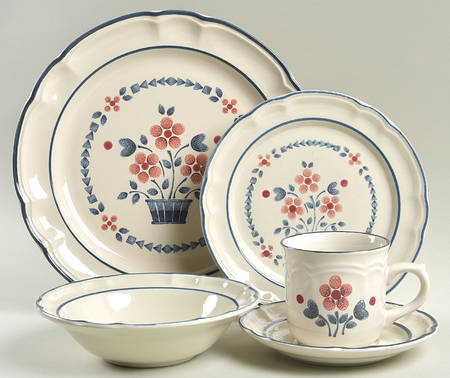 Brambleberry 5 Piece Place Setting