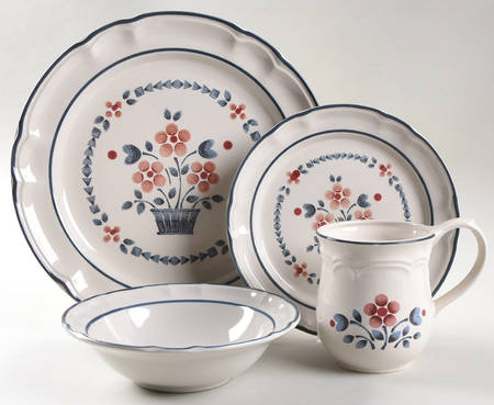 Brambleberry 4 Piece Place Setting