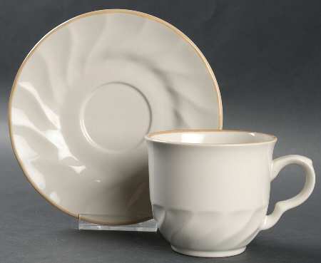 Simplicity Flat Cup & Saucer Set