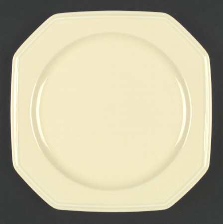 Casual Dining by Daniel Hechter
