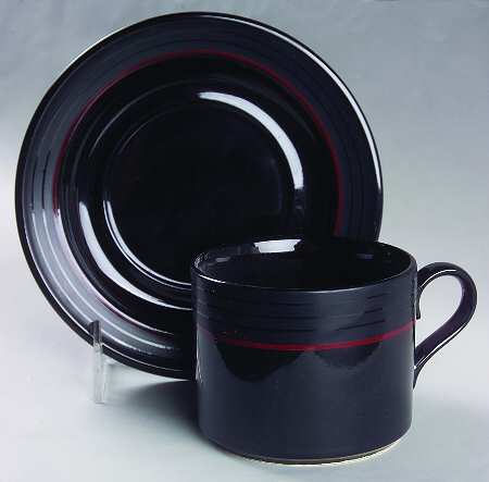 Echo Flat Cup & Saucer Set