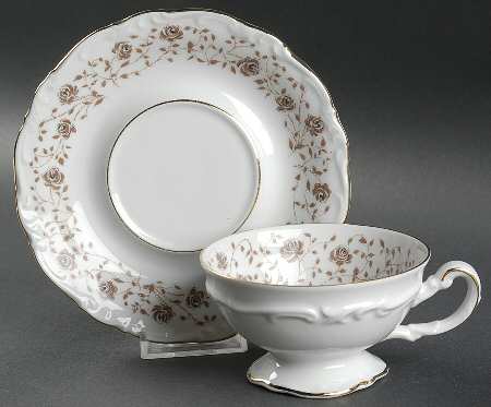 Cashmere Footed Cup & Saucer Set