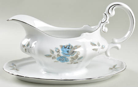 Louise Gravy Boat with Attached Underplate