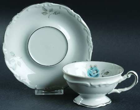Louise Footed Cup & Saucer Set