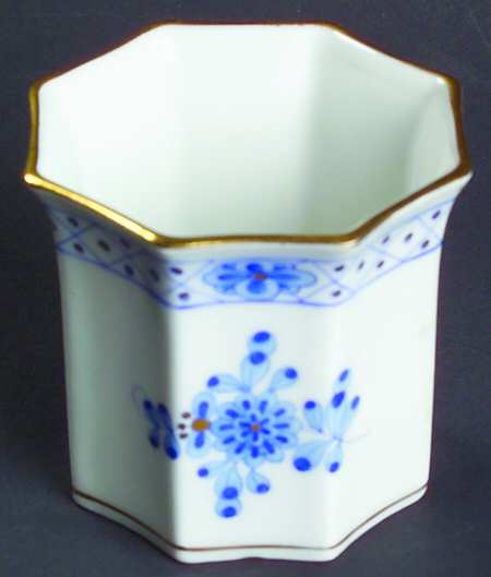 Blue Garden (Wb) Cigarette Holder