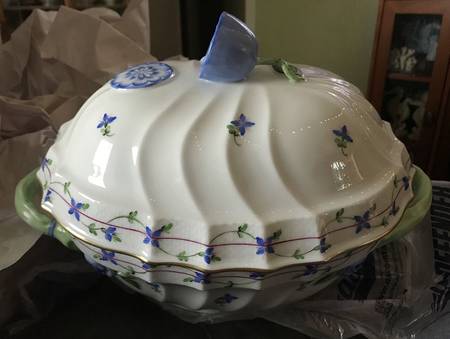 Blue Garland (PBG) Tureen & Lid