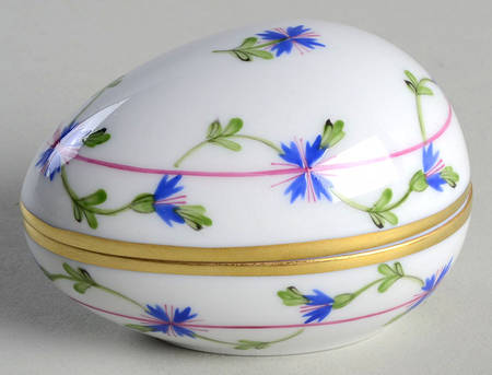 Blue Garland (PBG) Egg Box & Lid