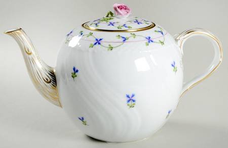Blue Garland (PBG) Teapot & Lid