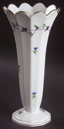 Blue Garland (PBG) 8" Scalloped Vase
