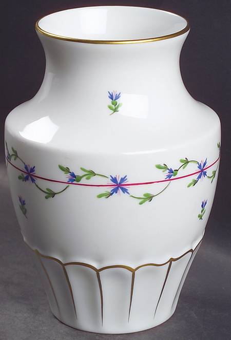 Blue Garland (PBG) 6" Vase