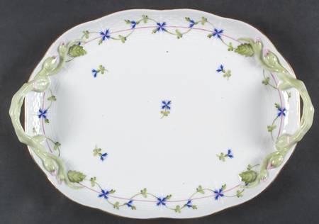 Blue Garland (PBG) 11" Oval Handled Tray