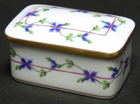 Blue Garland (PBG) Trinket Box & Lid