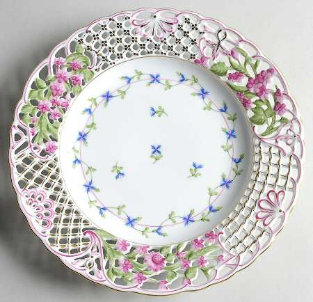 Blue Garland (PBG) 9" Pierced Plate
