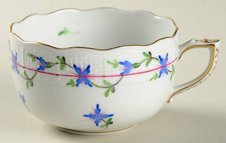 Blue Garland (PBG) Footed Cup