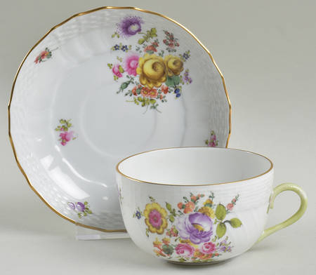 Bouquet of Flowers (BHR) Flat Cup & Saucer Set