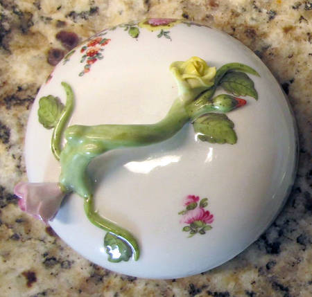 Bouquet of Flowers (BHR) Lid for Round Butter