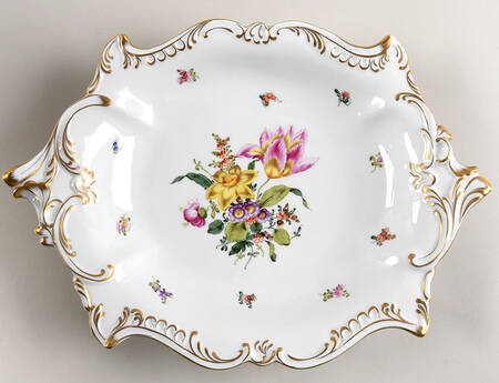 Bouquet of Flowers (BHR) 12" Oval Scalloped Bowl