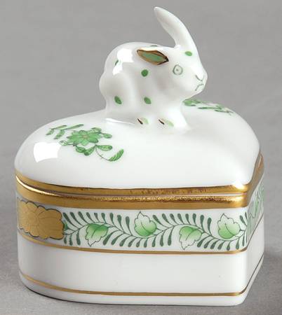 Chinese Bouquet Green (AV) Heart Shape Box & Lid by Herend