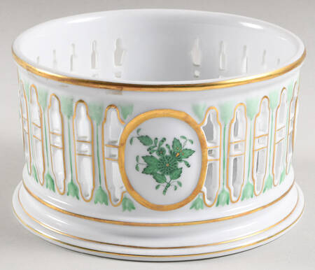 Chinese Bouquet Green (AV) Openwork Biscuit Box No Lid